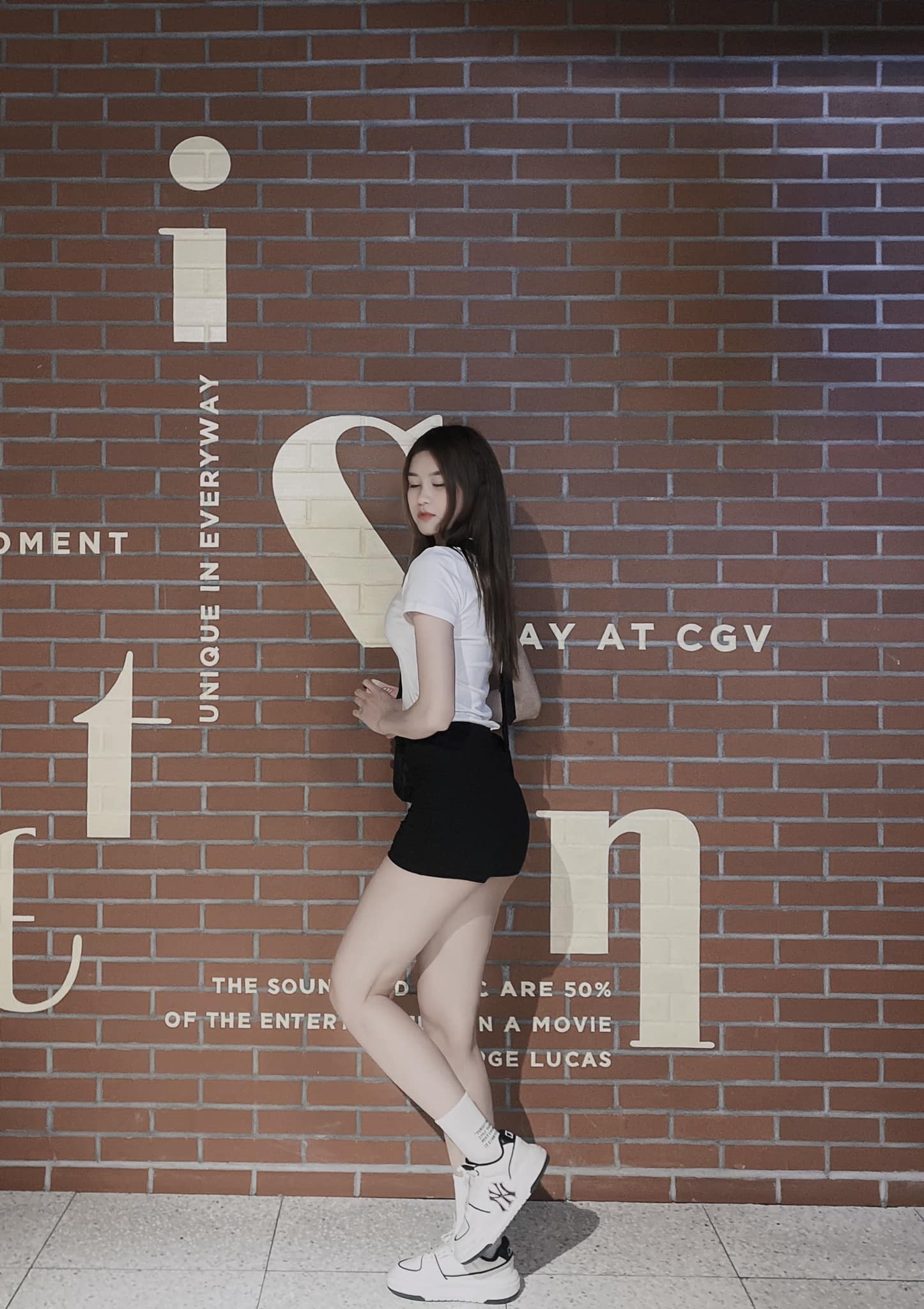 Chiêm ngưỡng nhan sắc cuốn hút của hot girl đấu kiếm Việt Nam - Ảnh 2