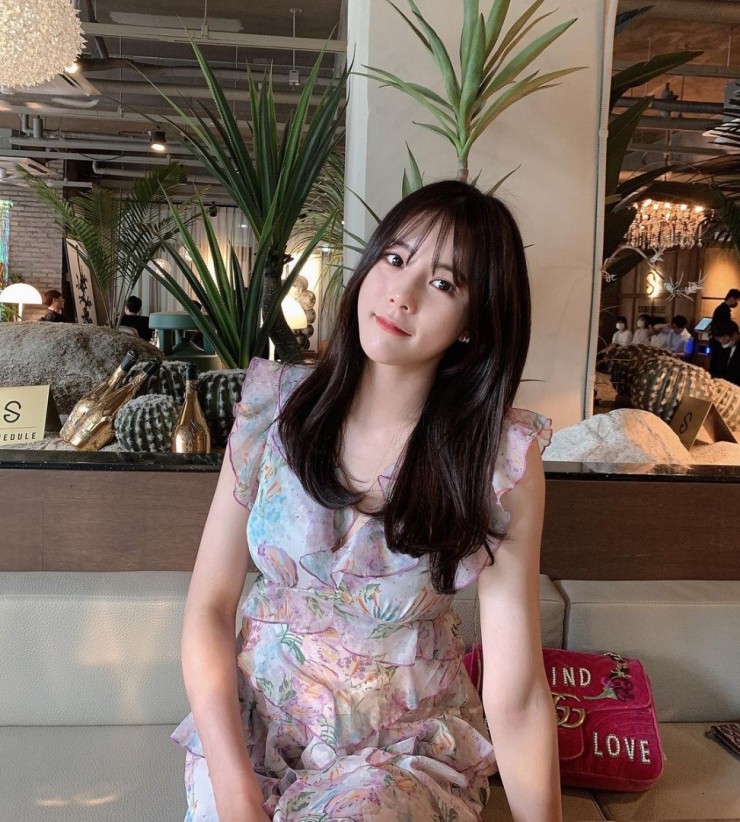 Mỗi lần xuất hiện, cô nàng 27 tuổi luôn là tâm điểm của mọi sự chú ý