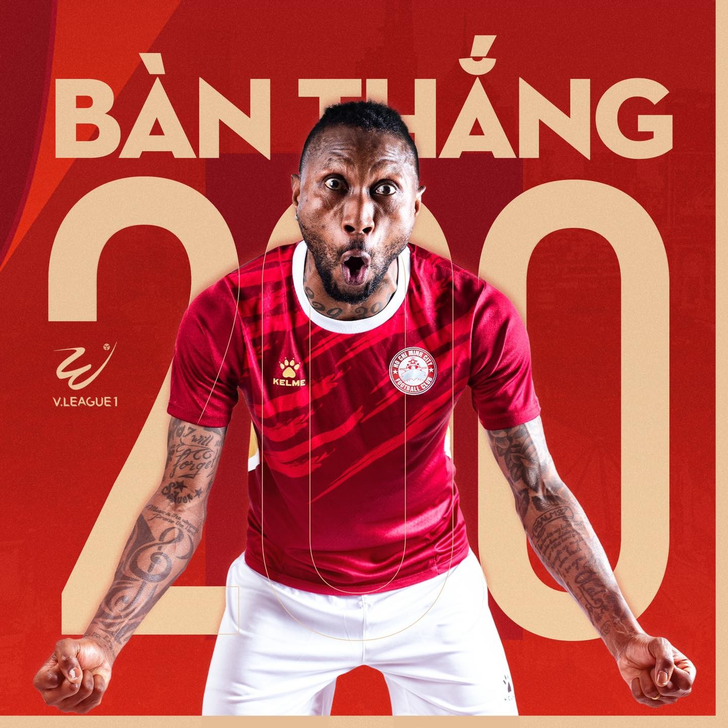 Tiền đạo Hoàng Vũ Samson cán mốc 200 bàn thắng tại V-League