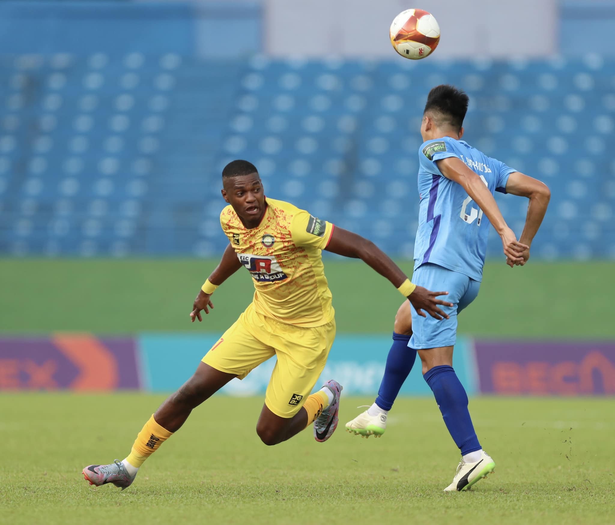 Hậu vệ Bruno Cunha thi đấu chắc chắn nơi hàng phòng ngự Thanh Hóa