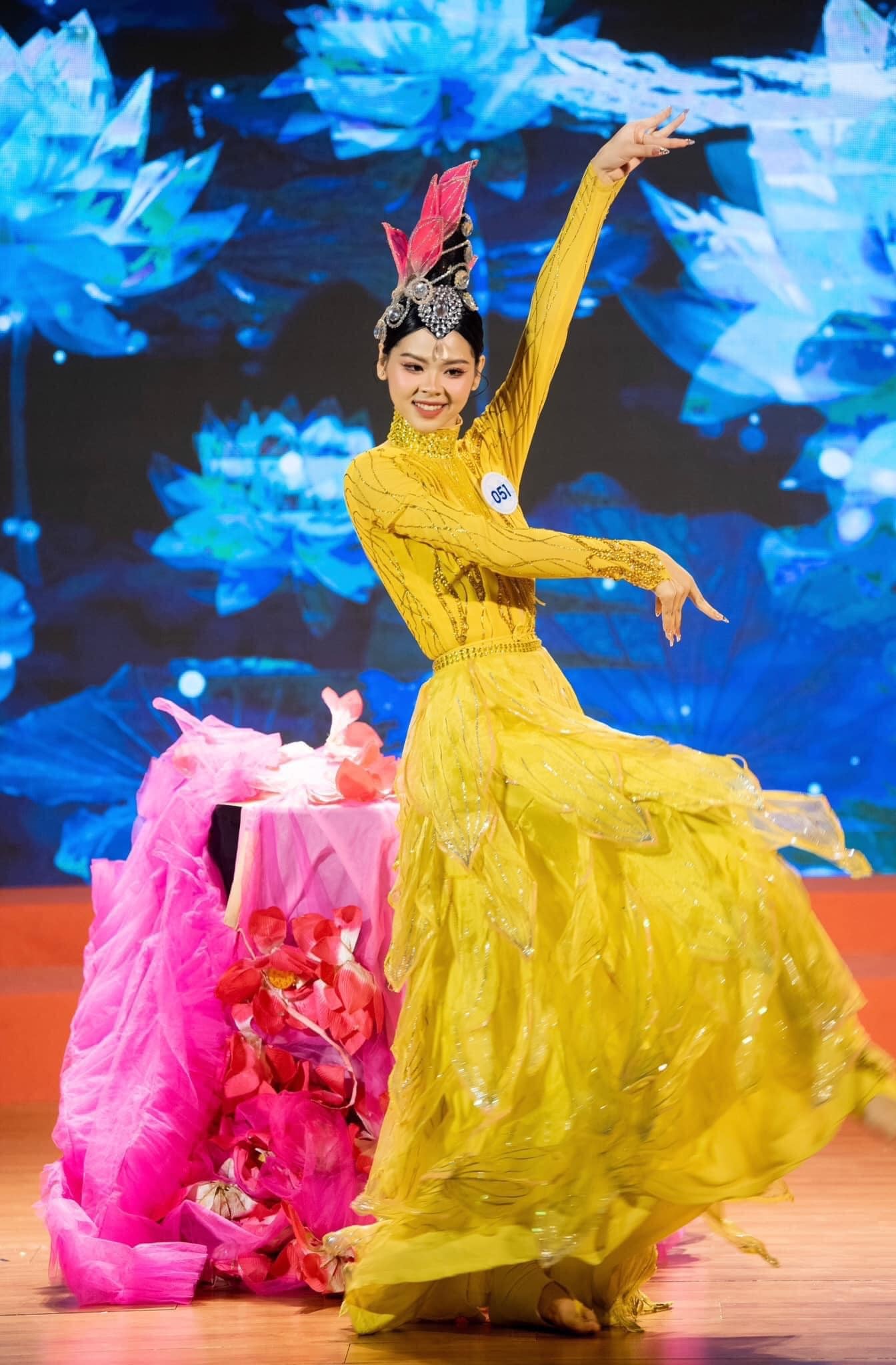 Phần thi múa giúp Ngân Hà trở thành thí sinh đầu tiên vào top 20 Miss World Vietnam 2023