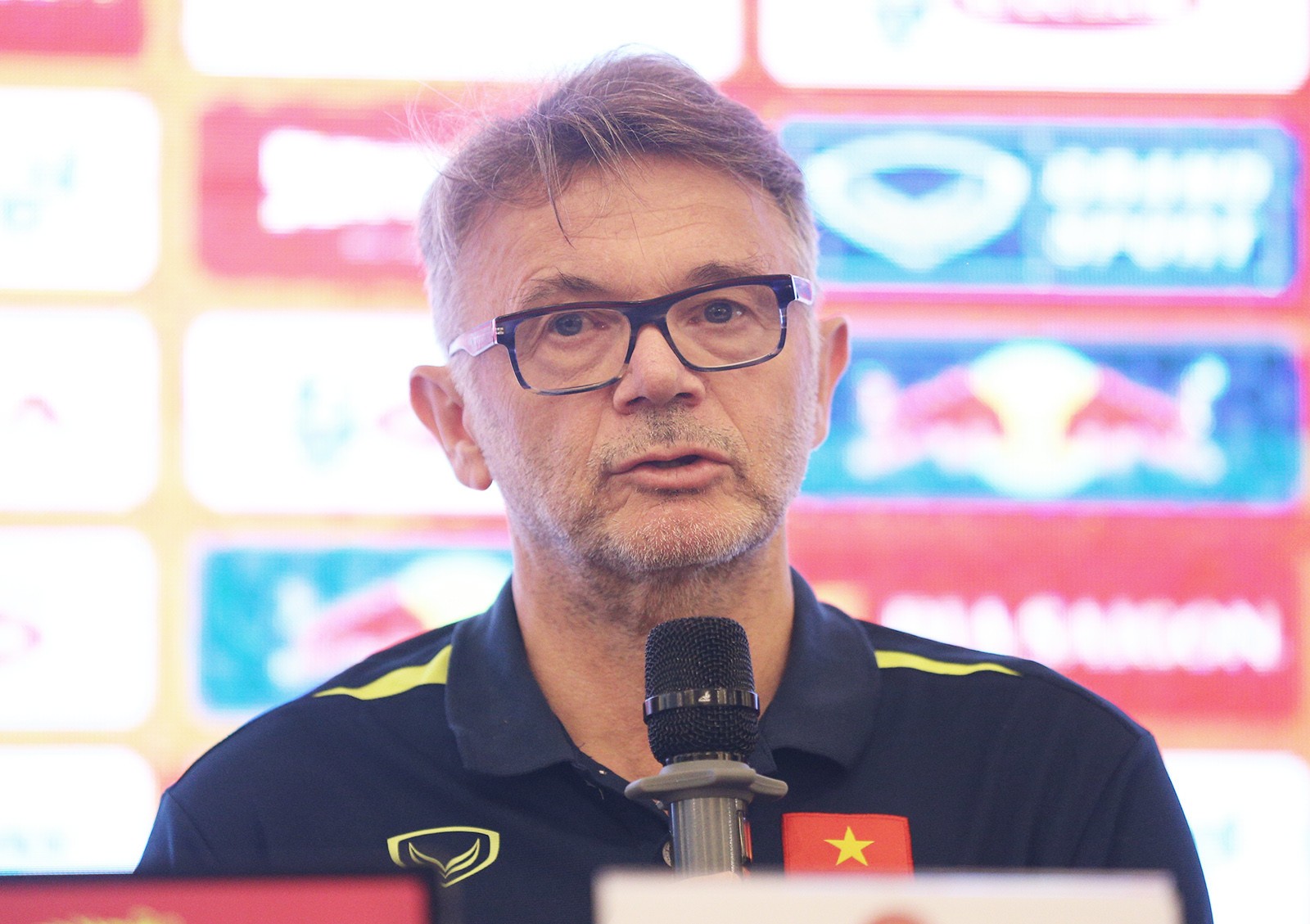 HLV Troussier đánh giá cao tinh thần tập luyện của các học trò HLV Troussier đánh giá cao tinh thần tập luyện của các học trò