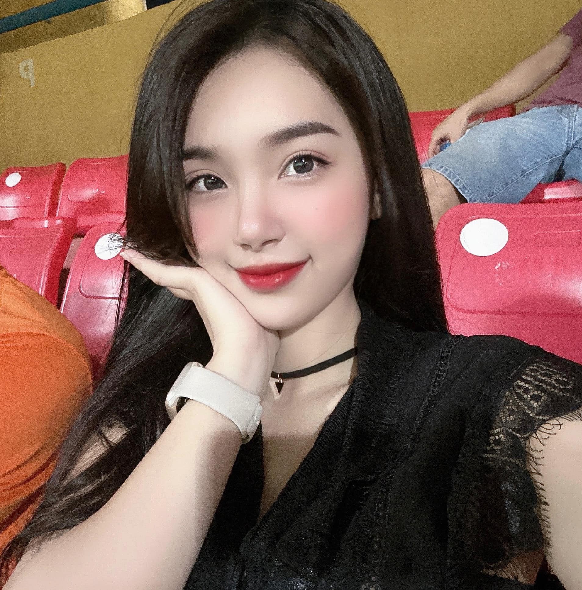 Hậu vệ U22 Việt Nam đăng ký kết hôn với bạn gái hot girl - Ảnh 2 Hậu vệ U22 Việt Nam đăng ký kết hôn với bạn gái hot girl - Ảnh 2