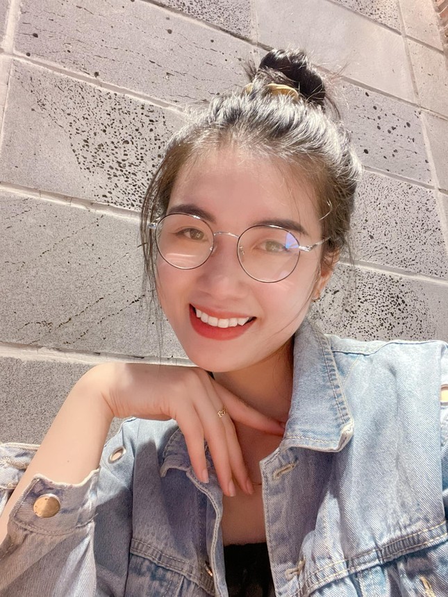 Mê mẩn trước nhan sắc của hoa khôi 9X bóng chuyền Việt Nam, vừa xinh đẹp lại tài năng - Ảnh 1