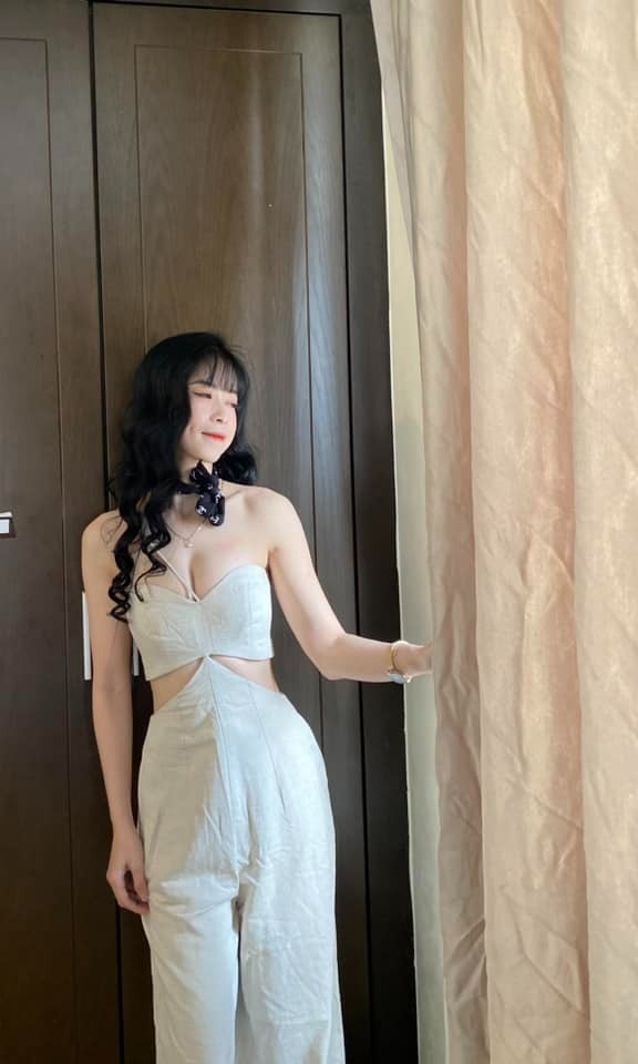 Hot girl làng võ Việt Nam khoe dáng đầy quyến rũ trên trang cá nhân - Ảnh 3