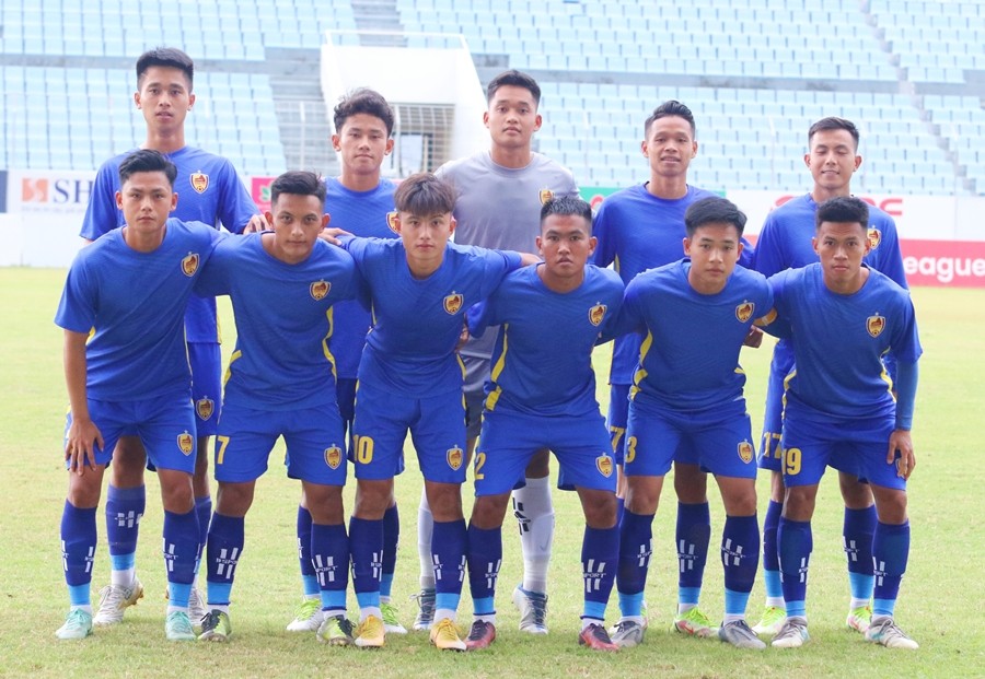 FIFA treo cờ rủ tưởng nhớ cầu thủ đội bóng trẻ Quảng Nam - Ảnh 1 FIFA treo cờ rủ tưởng nhớ cầu thủ đội bóng trẻ Quảng Nam - Ảnh 1