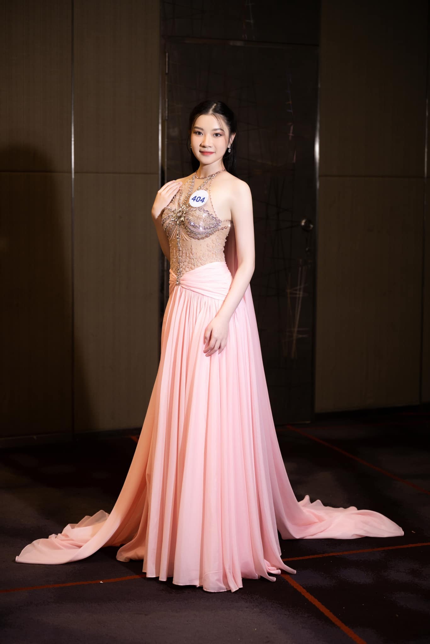 Chân dung nữ sinh vào chung kết Miss World Vietnam: Giỏi thể thao, đạt 4 học bổng Mỹ - Ảnh 1