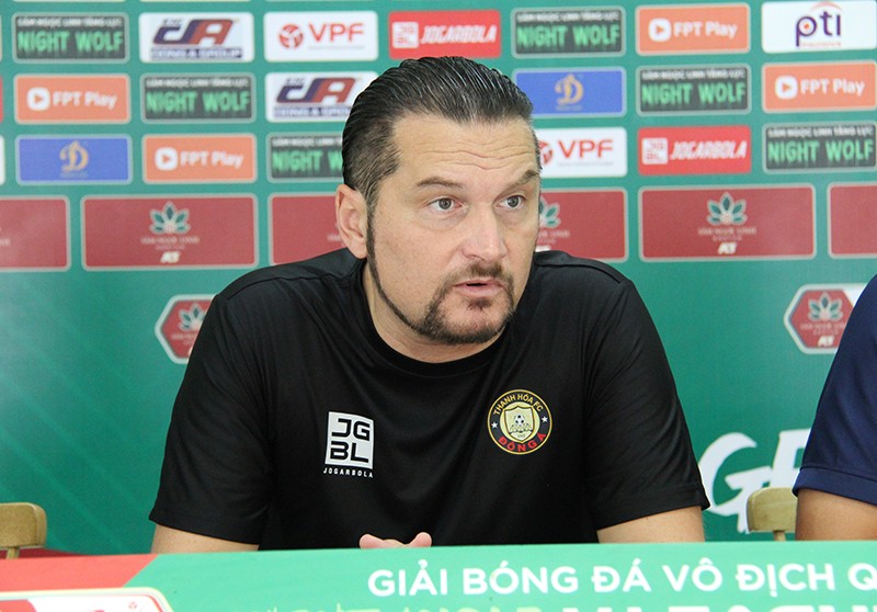 HLV Popov thừa nhận Thanh Hóa khó lòng vô địch V-League 2023