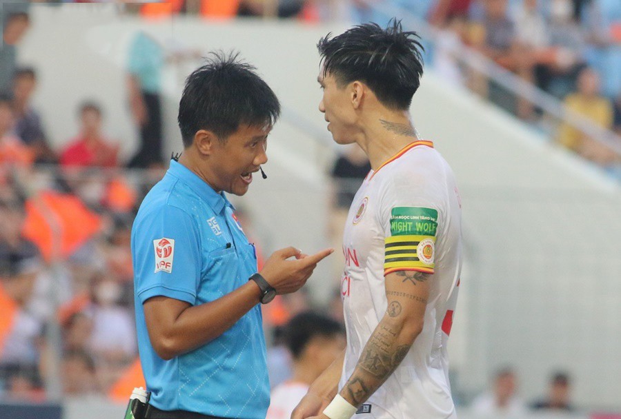 Đoàn Văn Hậu gửi tâm thư đến CĐV CLB Công an Hà Nội - Ảnh 1