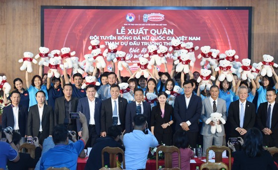 ĐT nữ Việt Nam ở buổi lễ xuất quân tham dự VCK World Cup nữ 2023 ĐT nữ Việt Nam ở buổi lễ xuất quân tham dự VCK World Cup nữ 2023