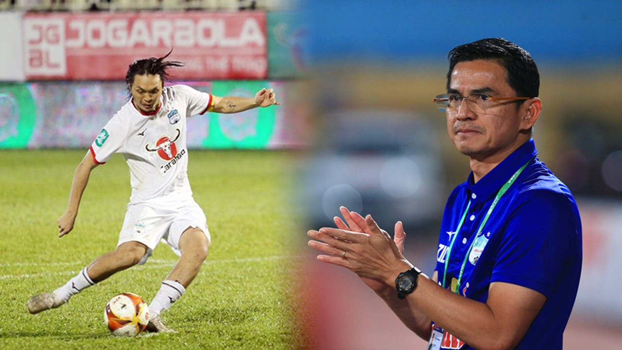 HLV Kiatisak động viên Tuấn Anh sau trận thua PVF-CAND