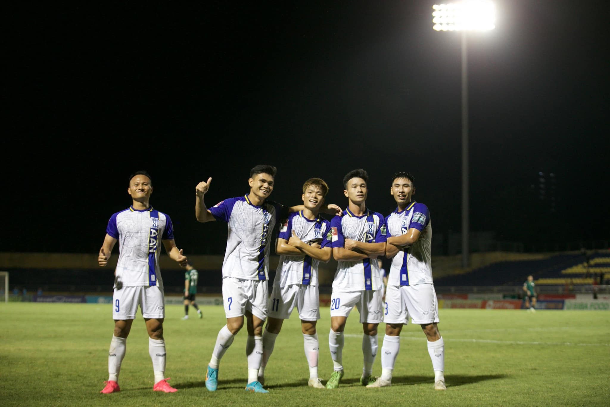 CLB SLNA sớm trụ hạng tại V-League 2023