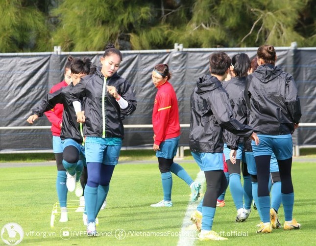 Trung vệ Chương Thị Kiều ở buổi tập ngày 24/7. Ảnh: VFF