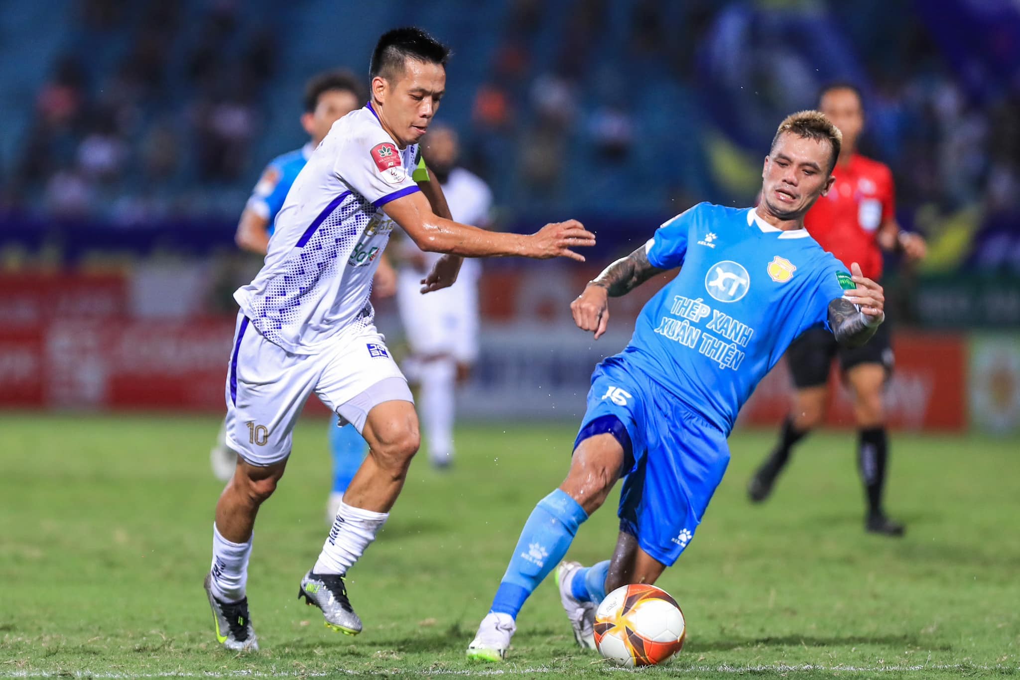 Văn Quyết tạo dấu ấn đậm nét trong lối chơi của Hà Nội FC