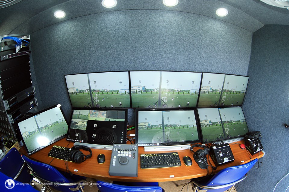 V-League 2023: Danh tính tổ trọng tài VAR ở trận Hà Nội FC đấu Hải Phòng - Ảnh 2 V-League 2023: Danh tính tổ trọng tài VAR ở trận Hà Nội FC đấu Hải Phòng - Ảnh 2