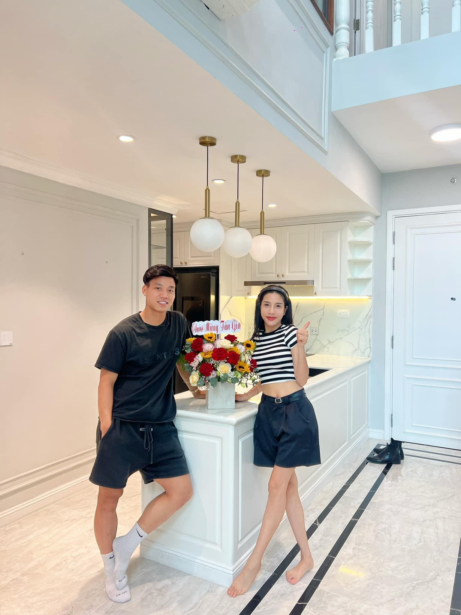 Văn Thanh trong căn hộ mới tại TP.HCM. Ảnh: Phương Thảo Văn Thanh trong căn hộ mới tại TP.HCM. Ảnh: Phương Thảo