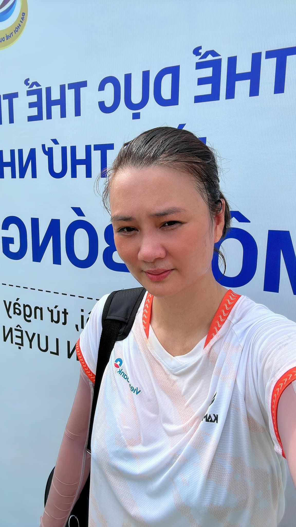 Nhan sắc ngày càng thăng hạng của hoa khôi bóng chuyền Kim Huệ - Ảnh 1