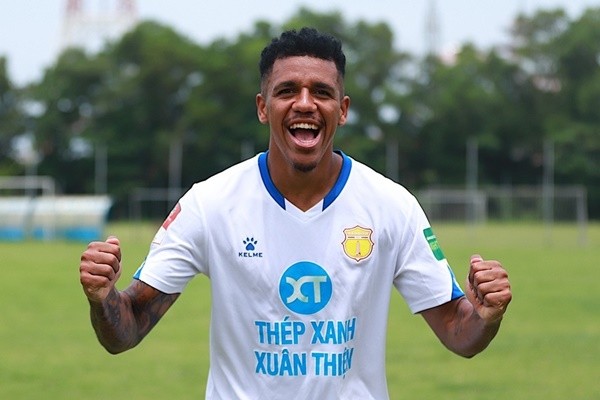 Andre Luiz nhận án phạt do liên quan đến dàn xếp tỷ số Andre Luiz nhận án phạt do liên quan đến dàn xếp tỷ số