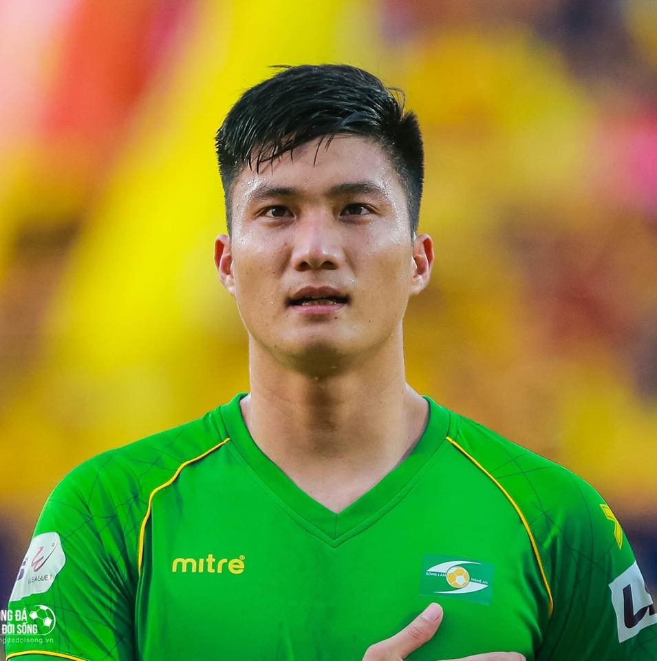 Thủ môn Văn Hoàng