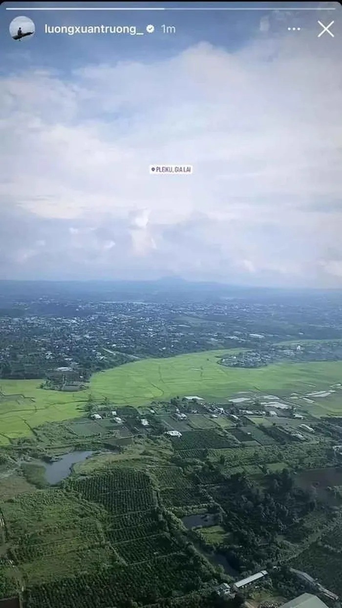 Tiền vệ Lương Xuân Trường bay vào Gia Lai để thăm đội bóng cũ. Cầu thủ quê Tuyên Quang vào thắp hương cho các thành viên CLB HAGL mất trong vụ tai nạn giao thông thảm khốc ngày 12/8 vừa qua Tiền vệ Lương Xuân Trường bay vào Gia Lai để thăm đội bóng cũ. Cầu thủ quê Tuyên Quang vào thắp hương cho các thành viên CLB HAGL mất trong vụ tai nạn giao thông thảm khốc ngày 12/8 vừa qua