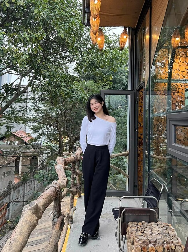 Ngắm nhìn vẻ đẹp cực đáng yêu của hot girl bóng chuyền Phạm Thị Hiền - Ảnh 2 Ngắm nhìn vẻ đẹp cực đáng yêu của hot girl bóng chuyền Phạm Thị Hiền - Ảnh 2