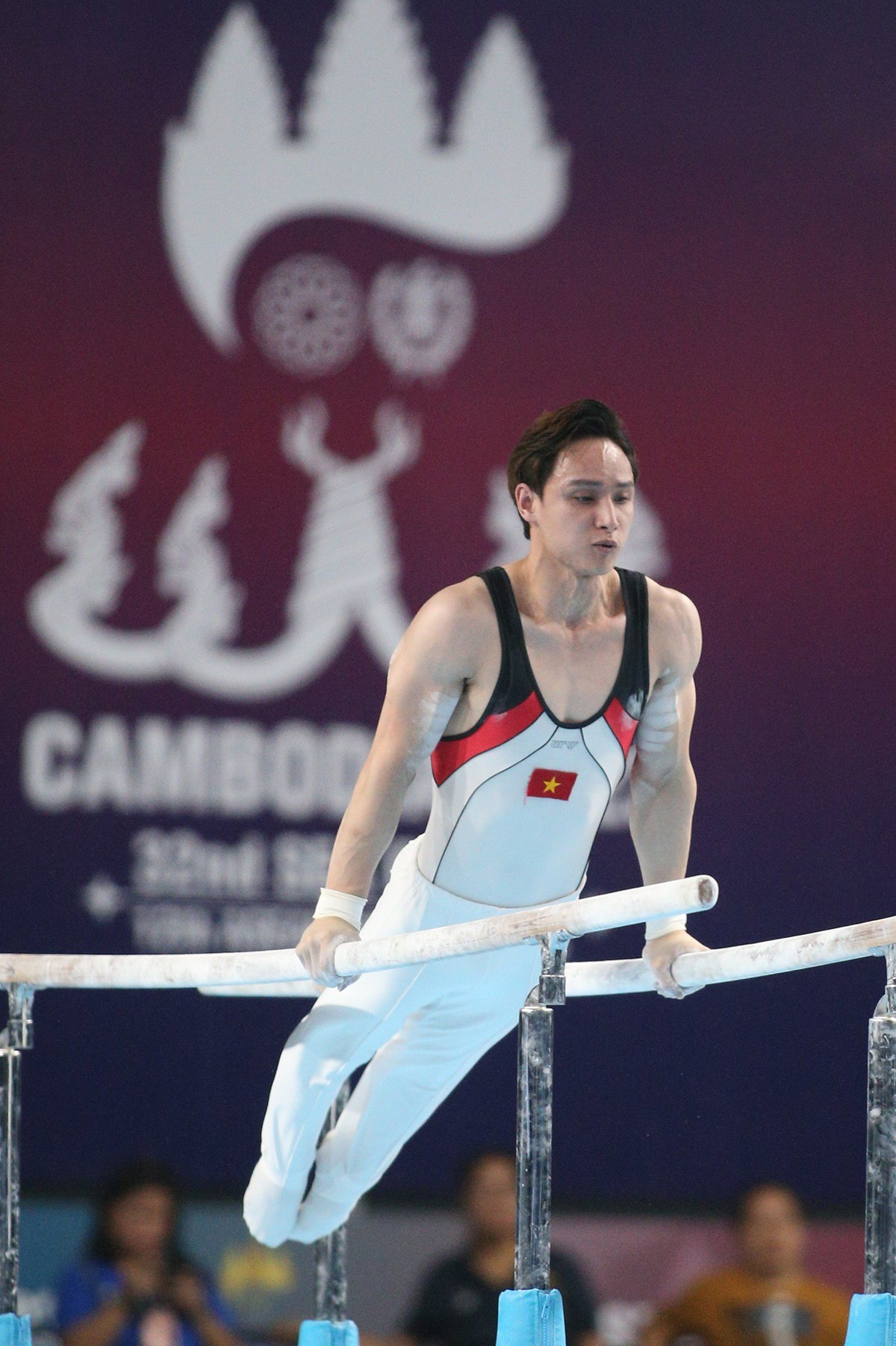 VĐV Đinh Phương Thành từng giành HCV ở 5 kỳ SEA Games liên tiếp VĐV Đinh Phương Thành từng giành HCV ở 5 kỳ SEA Games liên tiếp