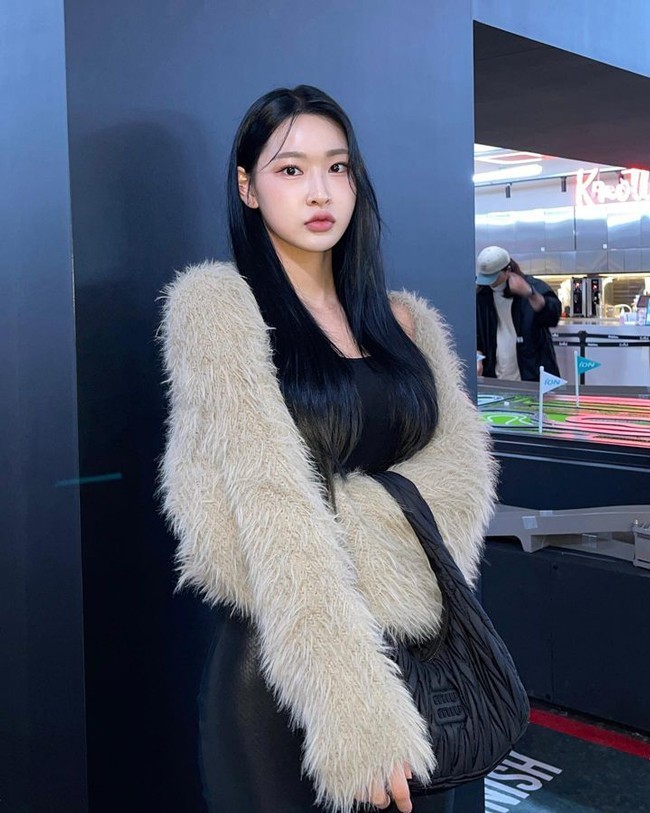 Cô nàng 22 tuổi sở hữu gương mặt cùng vóc dáng như người mẫu