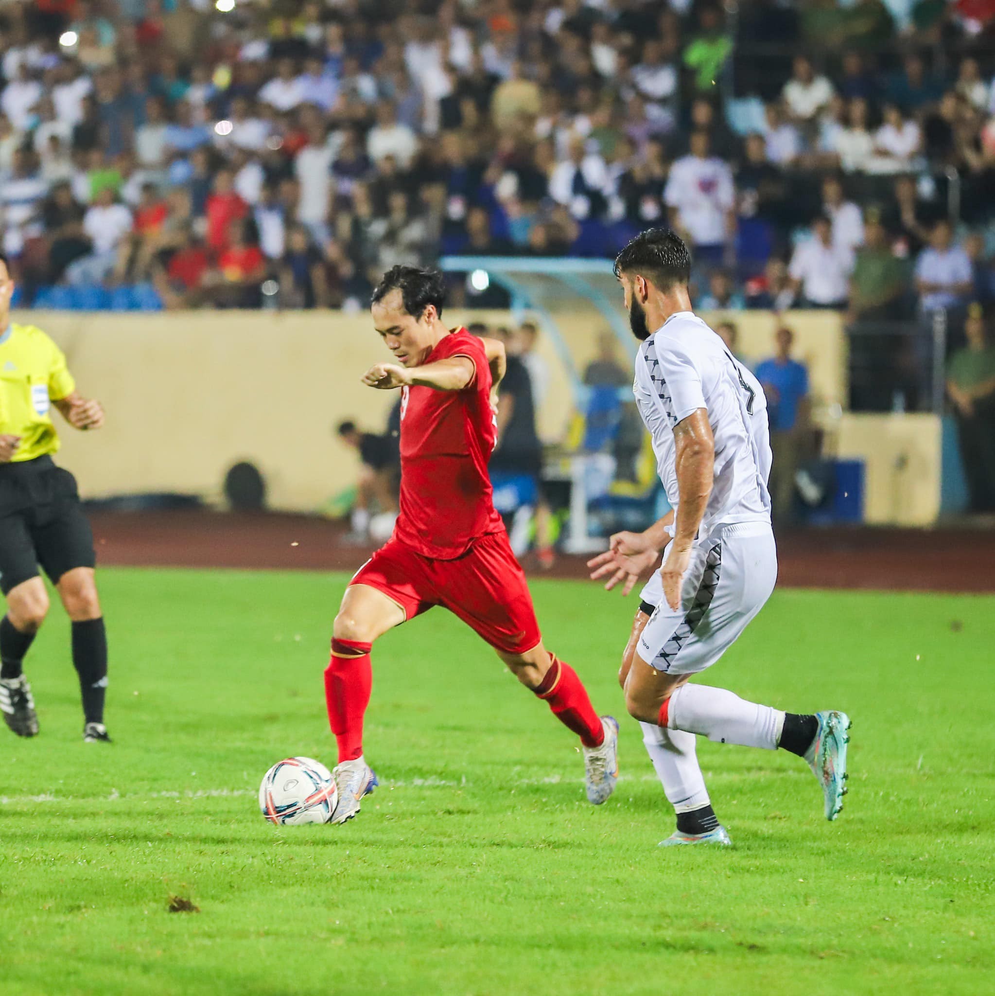 Công Phượng, Văn Toàn tỏa sáng giúp ĐT Việt Nam thắng thuyết phục ĐT Palestine - Ảnh 10