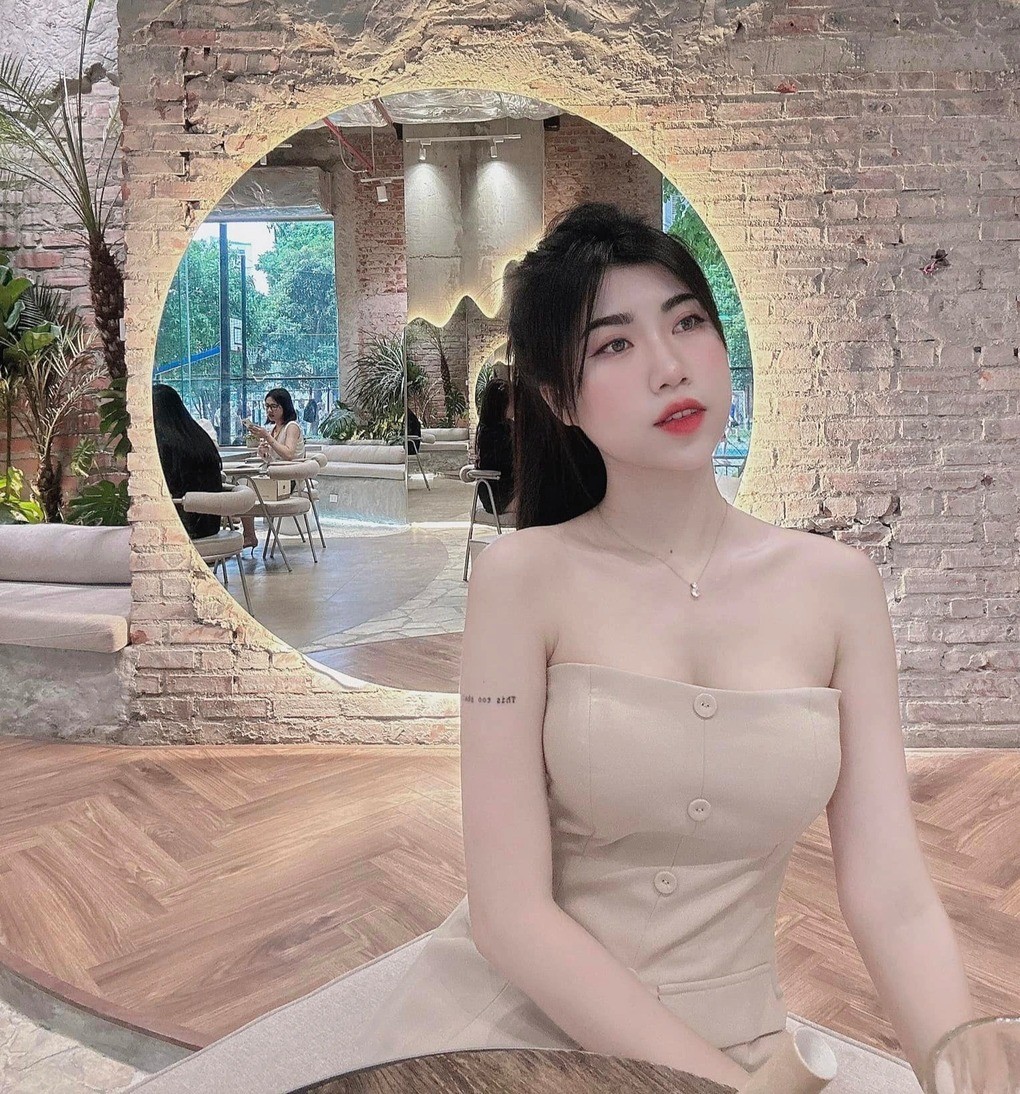 Em gái Văn Toàn - Nguyễn Thị Nụ sở hữu diện mạo xinh đẹp không hề kém cạnh gì các hot girl