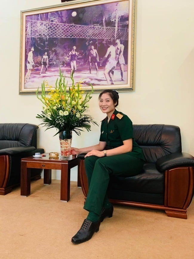 Phạm Thị Yến đã được thăng quân hàm trung tá nhờ những đóng góp to lớn cho thể thao quân đội