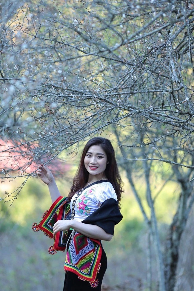 Không chỉ gây ấn tượng với người hâm mộ nhờ tài năng, Phạm Thị Yến còn sở hữu vẻ ngoài xinh đẹp và đầy quyến rũ