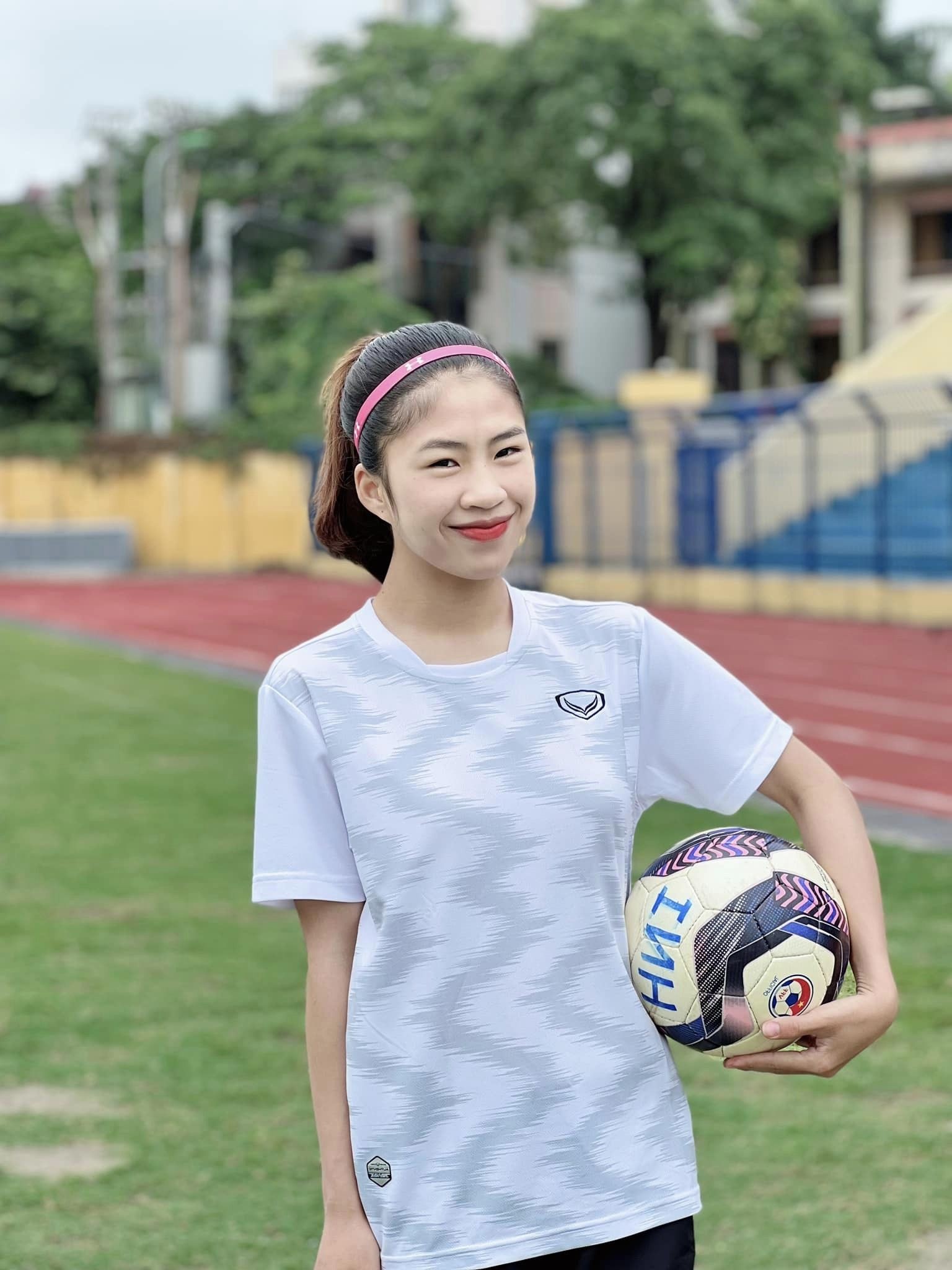 Thanh Nhã được đánh giá là một trong những cầu thủ có sự tiến bộ nhanh nhất ỏ tuyển nữ Việt Nam trong hơn 1 năm trở lại đây