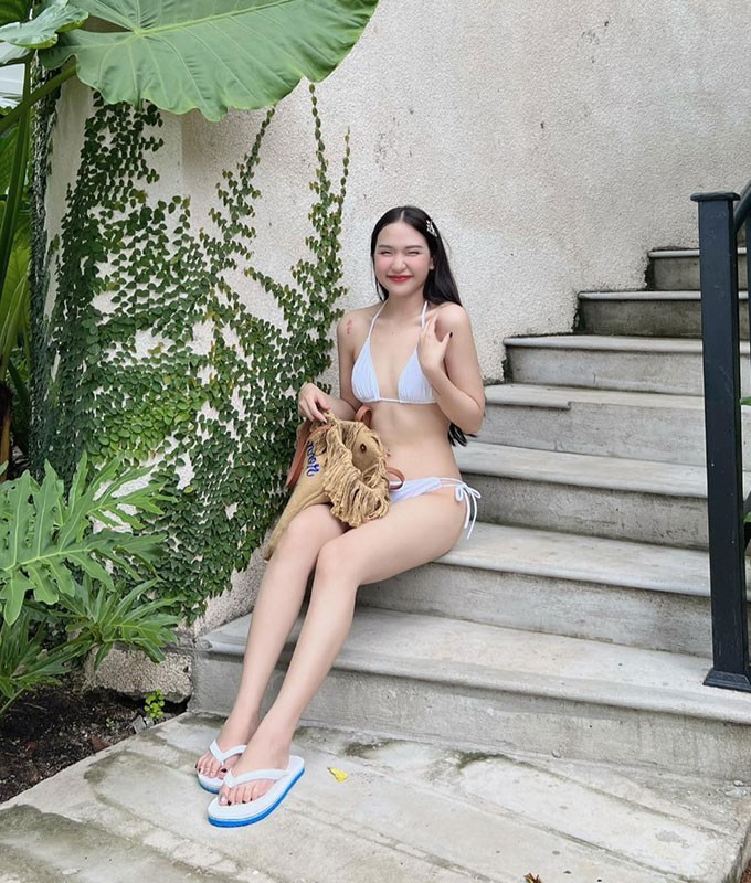 Cô nàng đang làm người mẫu ảnh tại TP.HCM