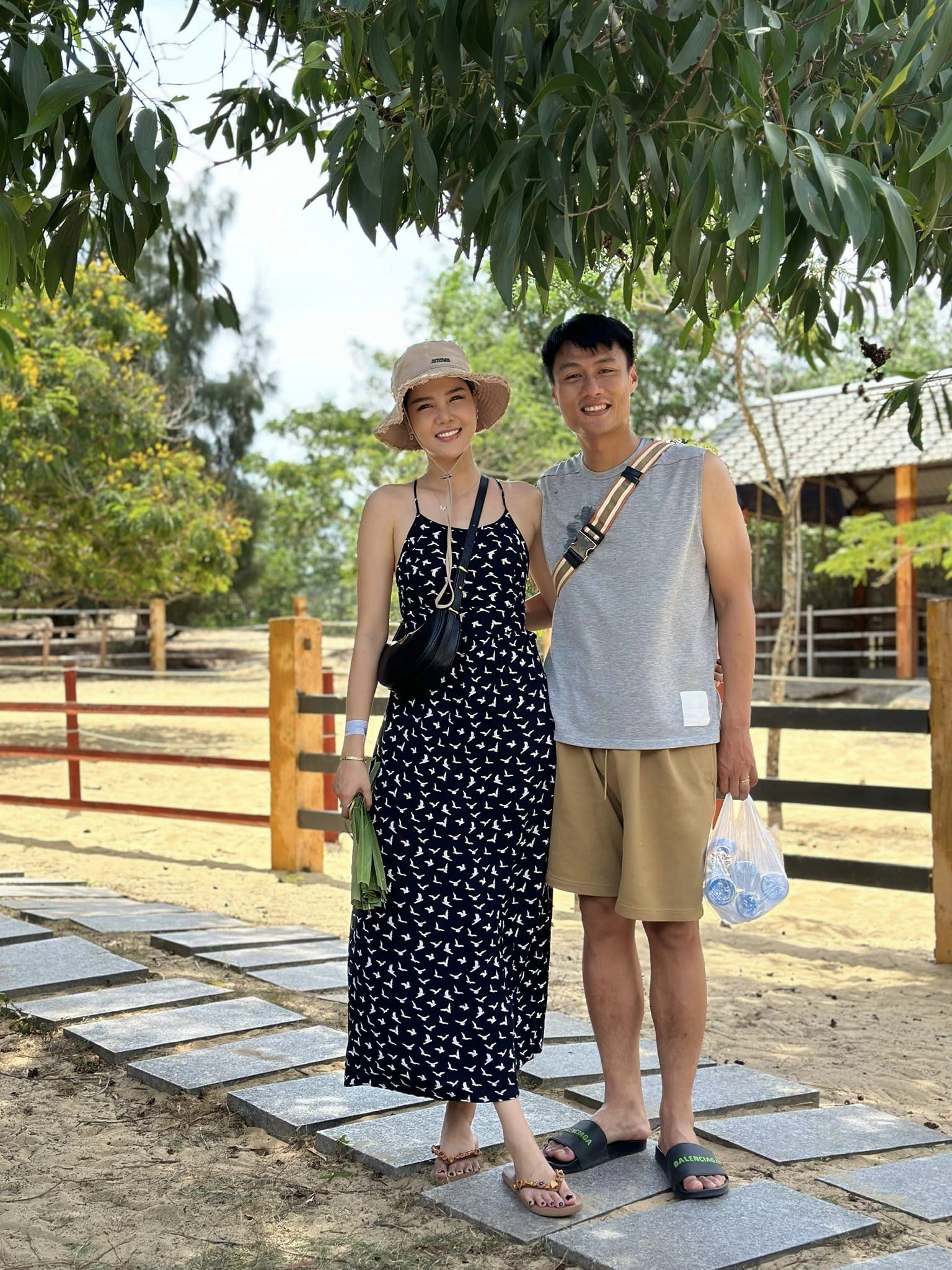 Trên trang cá nhân, Kỳ Hân thường xuyên đăng tải những hình ảnh cùng ông xã Mạc Hồng Quân