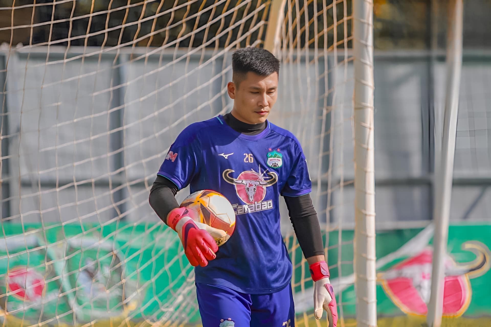 Đội bóng V-League 'quay xe', cựu tuyển thủ Việt Nam rơi vào cảnh thất nghiệp - Ảnh 1 Đội bóng V-League 'quay xe', cựu tuyển thủ Việt Nam rơi vào cảnh thất nghiệp - Ảnh 1