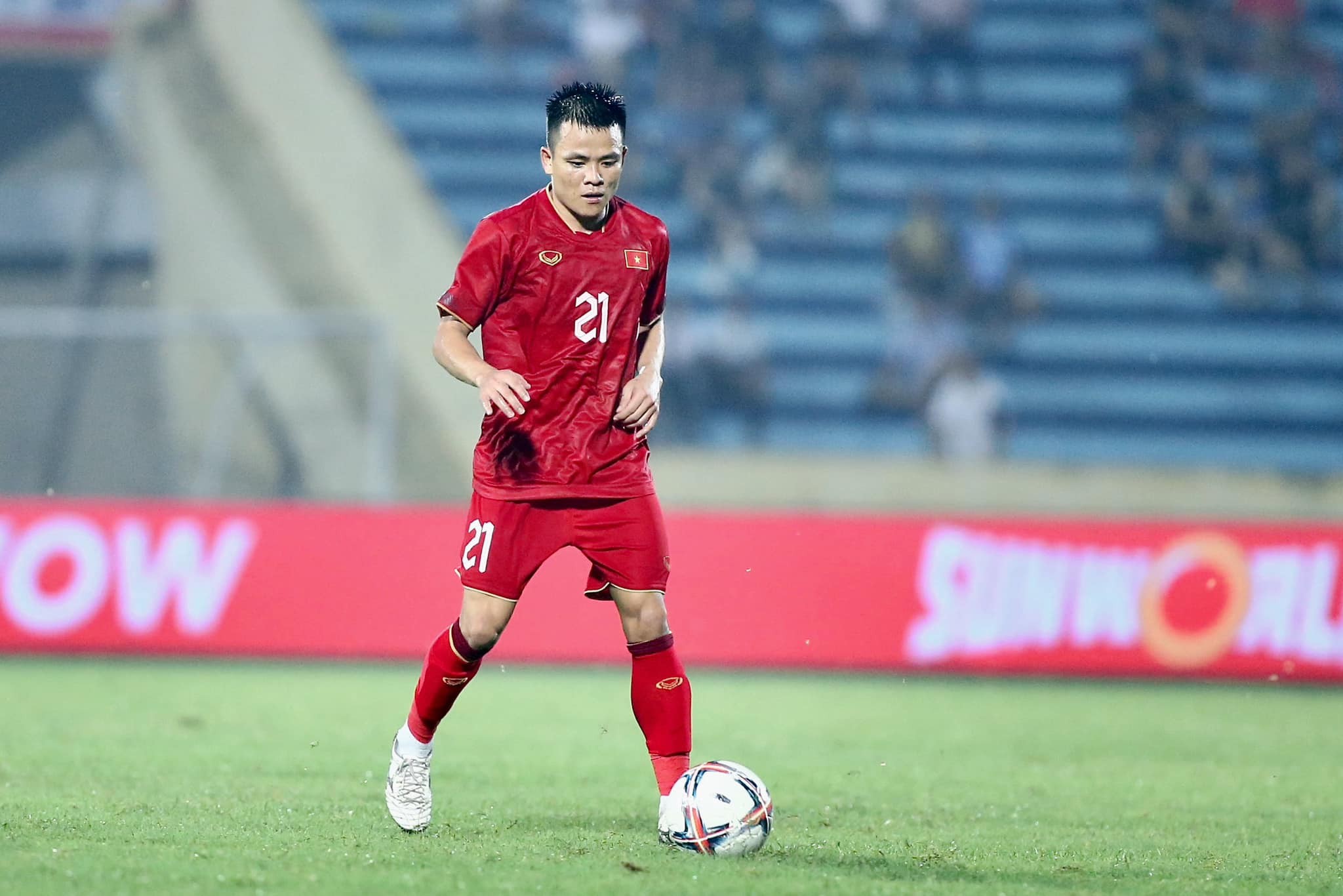 Phạm Văn Luân được trong màu áo ĐT Việt Nam