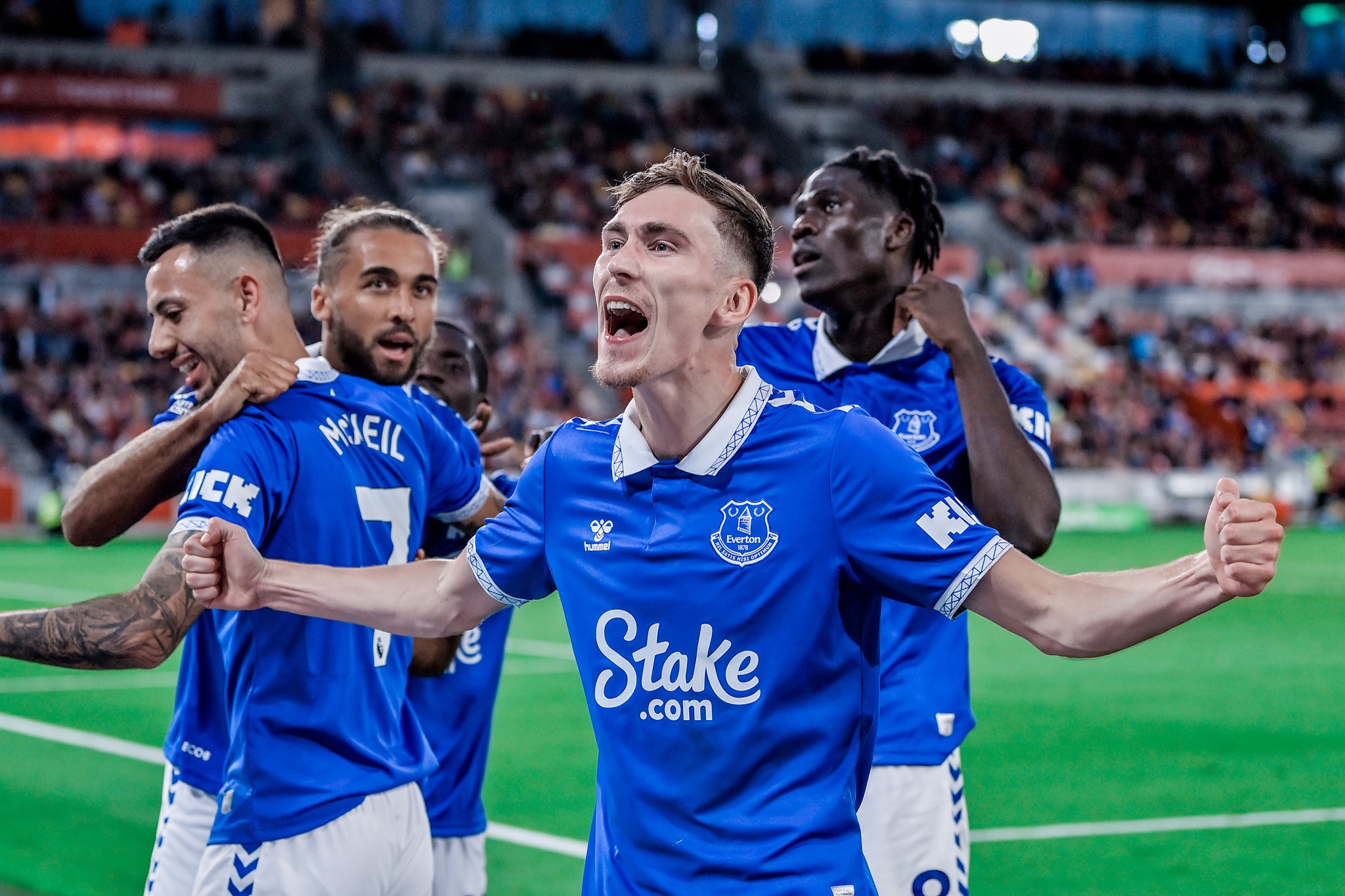 Everton đối diện nguy cơ bị trừ 12 điểm trên BXH Ngoại Hạng Anh
