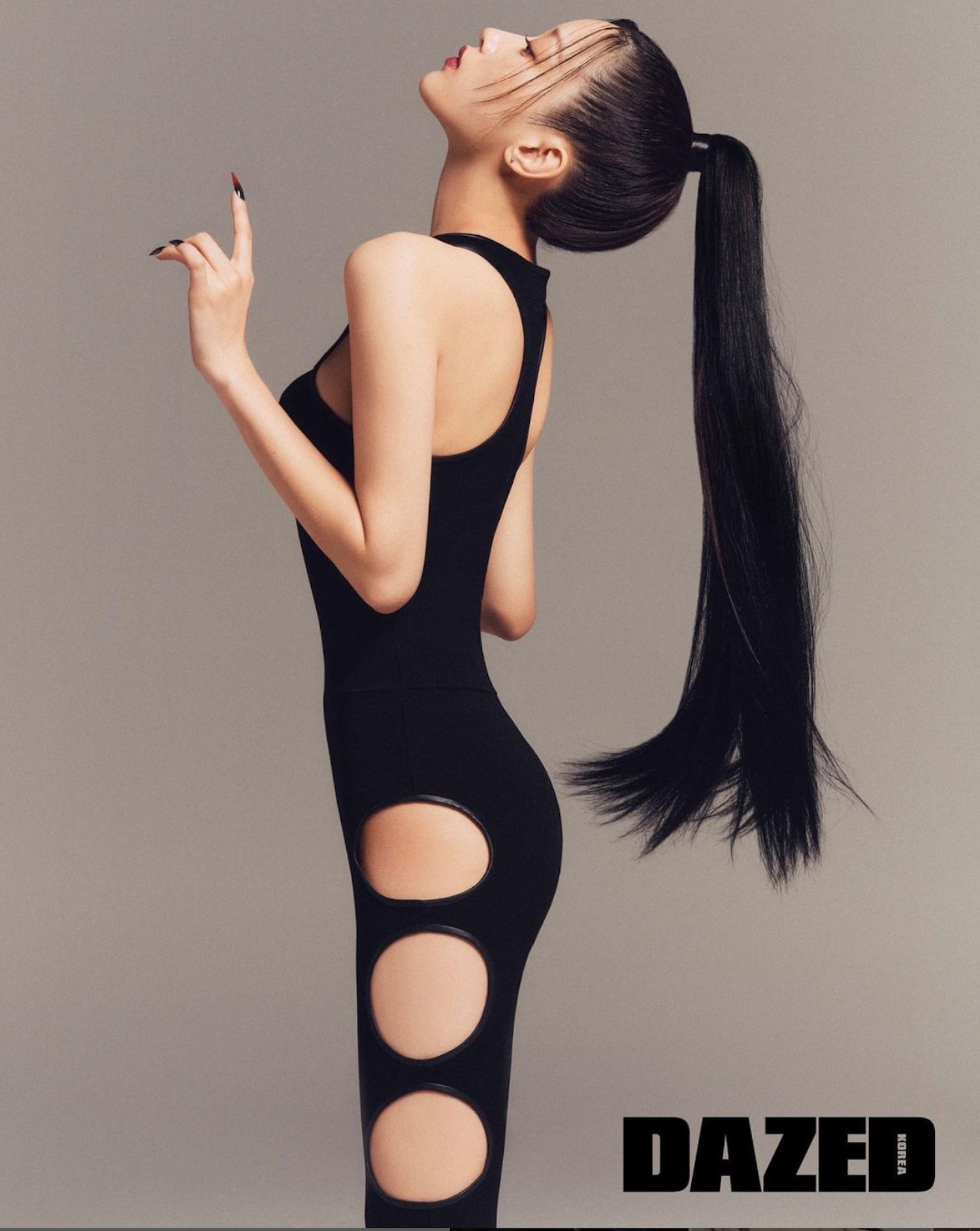 Tính đến nay, Moon Ga-young vẫn chưa thông báo gia nhập đoàn làm phim mới. Nhiều khán giả kỳ vọng cô sẽ có dự án chất lượng hơn trong thời gian tới