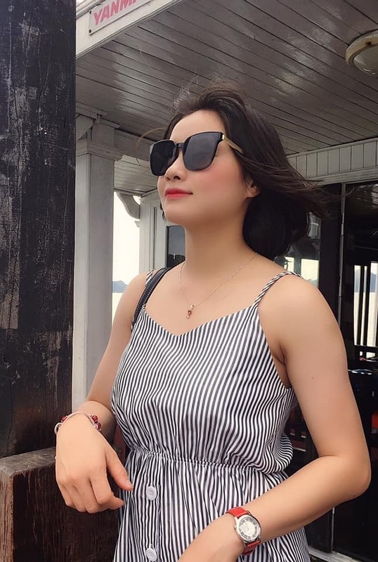 Hoàng Thị Loan cũng sở hữu gu thời trang sành điệu