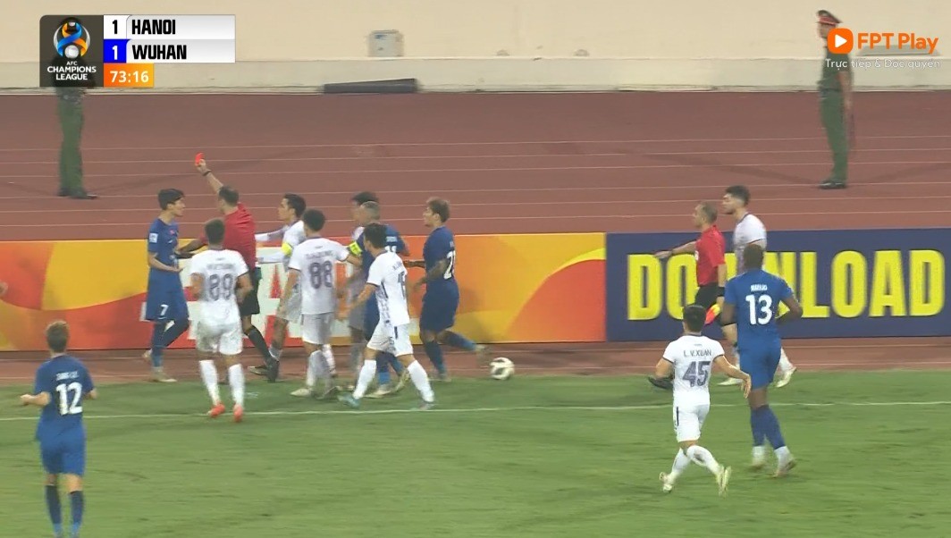 Tuấn Hải rực sáng, Hà Nội FC ngược dòng đánh bại đội bóng Trung Quốc - Ảnh 4