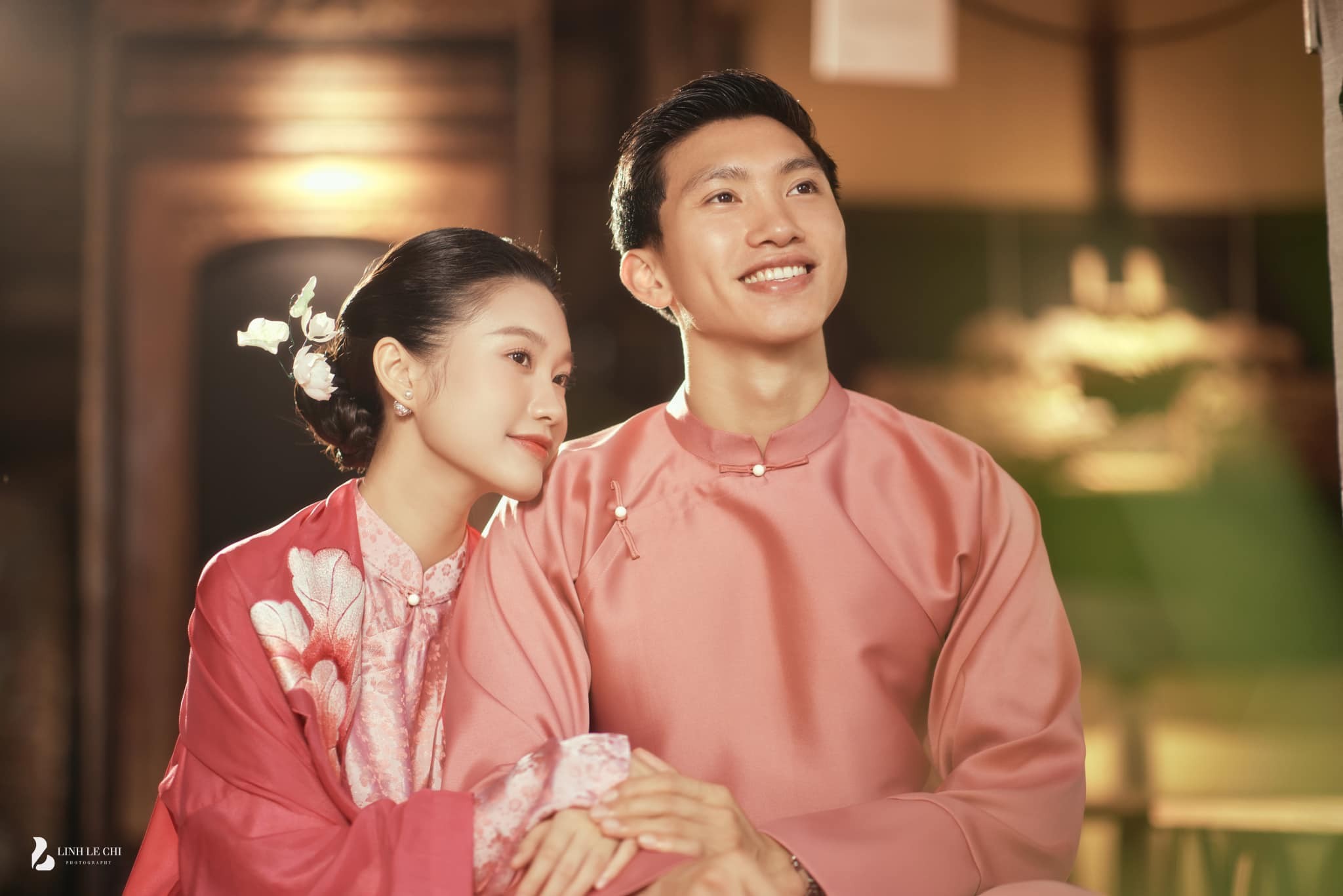 Đoàn Văn Hậu tung loạt ảnh cưới ngọt ngào với Doãn Hải My, CDM đồng loạt chúc mừng - Ảnh 2 Đoàn Văn Hậu tung loạt ảnh cưới ngọt ngào với Doãn Hải My, CDM đồng loạt chúc mừng - Ảnh 2