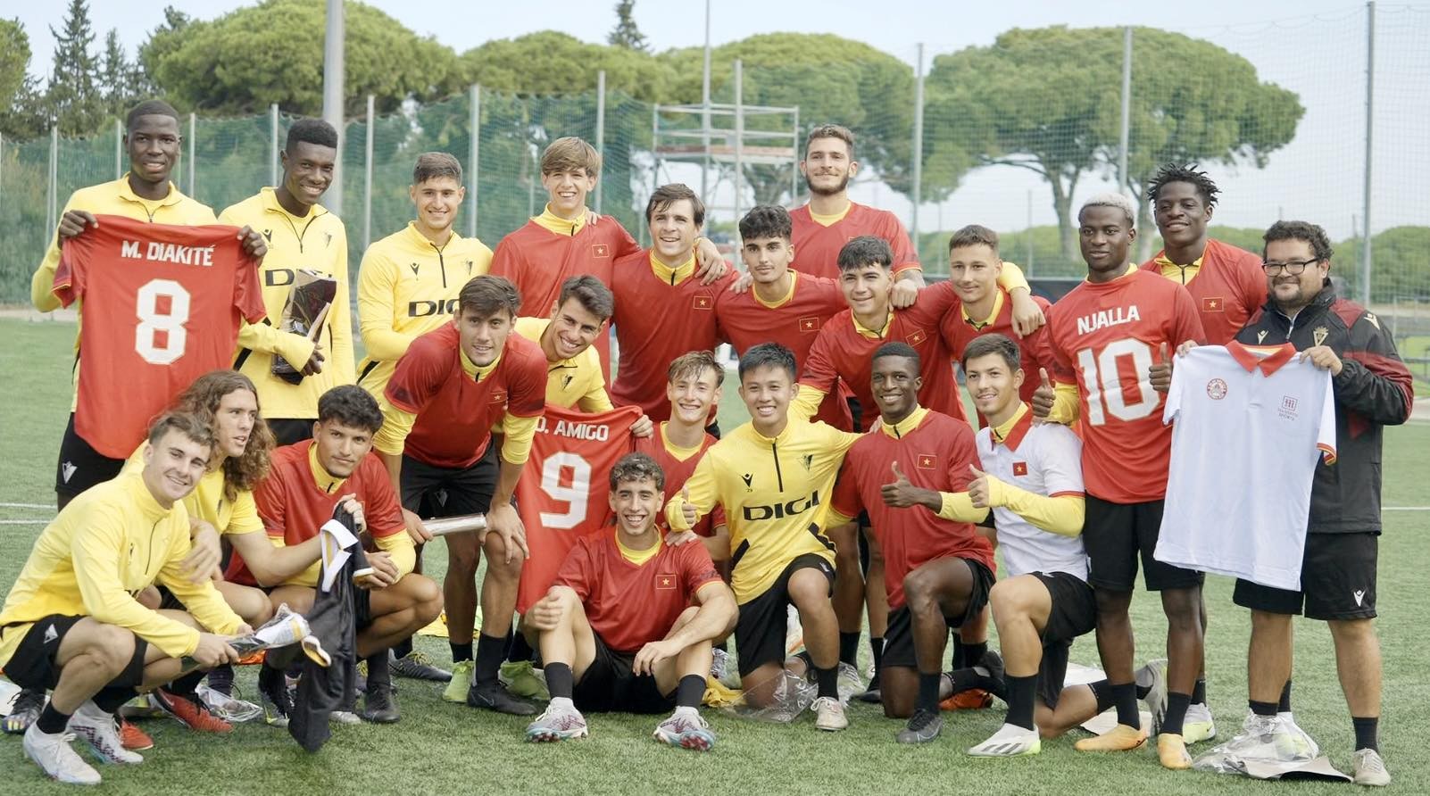 Vĩnh Nguyên vẫn có cơ hội ra nước ngoài thi đấu nếu như anh thể hiện tốt năng lực trong thời gian tới