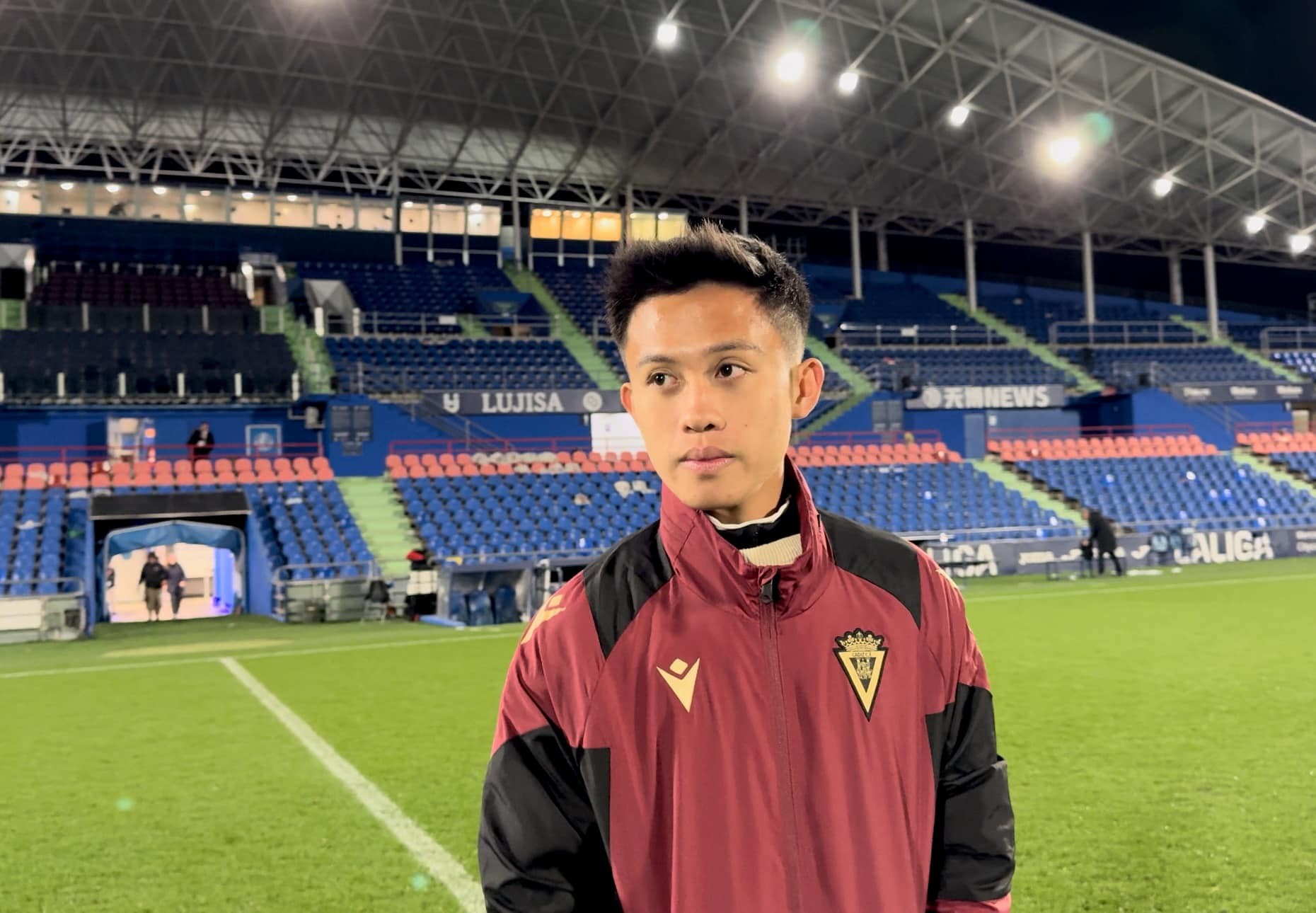 Tiền vệ Hoàng Vĩnh Nguyên đã trở về Việt Nam sau 1 tháng tập luyện tại CLB Cadiz FC