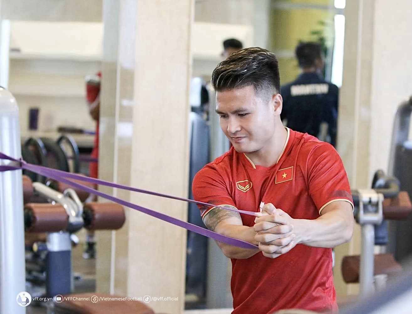 Tiền vệ Quang Hải cảm thấy bực bội khi không thể tập trung cùng tuyển Việt Nam Tiền vệ Quang Hải cảm thấy bực bội khi không thể tập trung cùng tuyển Việt Nam