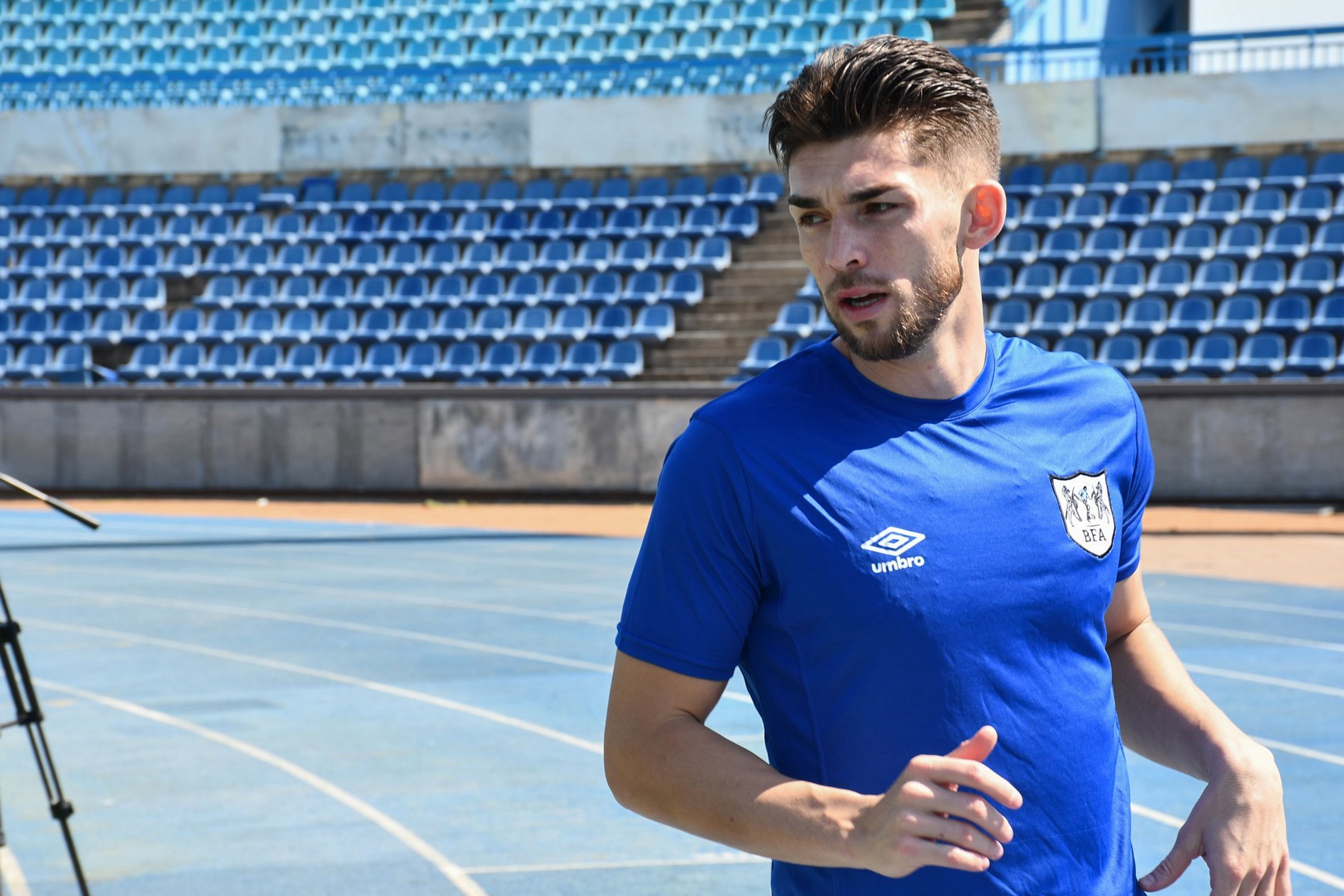 Brandon Wilson nhận được sự quan tâm lớn từ CĐV Botswana. Ảnh: Internet