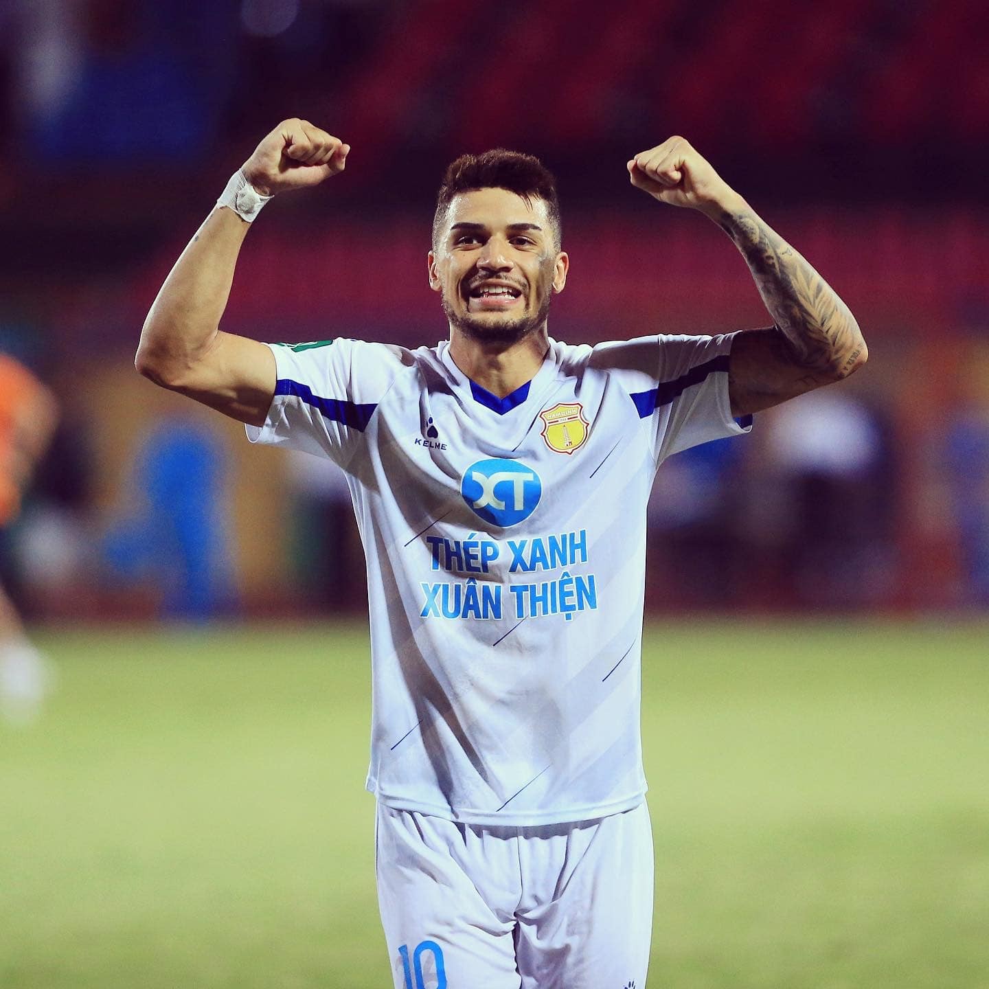 Tài năng của tiền vệ Hendrio đã được kiểm chứng qua nhiều mùa giải tại V-League 2023/24. Ảnh: FBNV