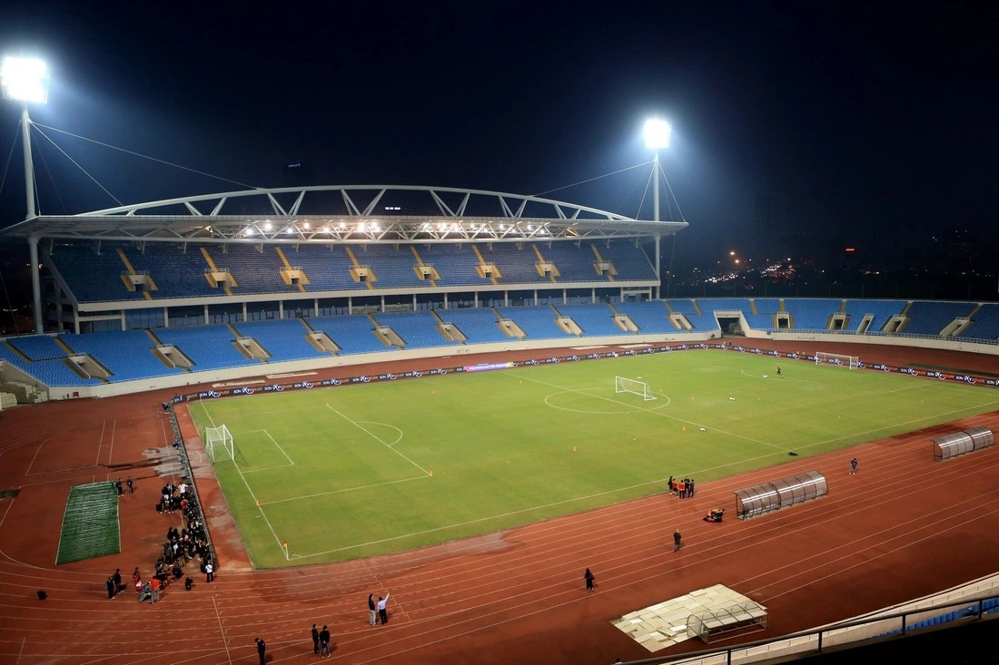Cận cảnh sân Mỹ Đình trước trận tuyển Việt Nam vs Iraq tại vòng loại World Cup 2026 - Ảnh 2