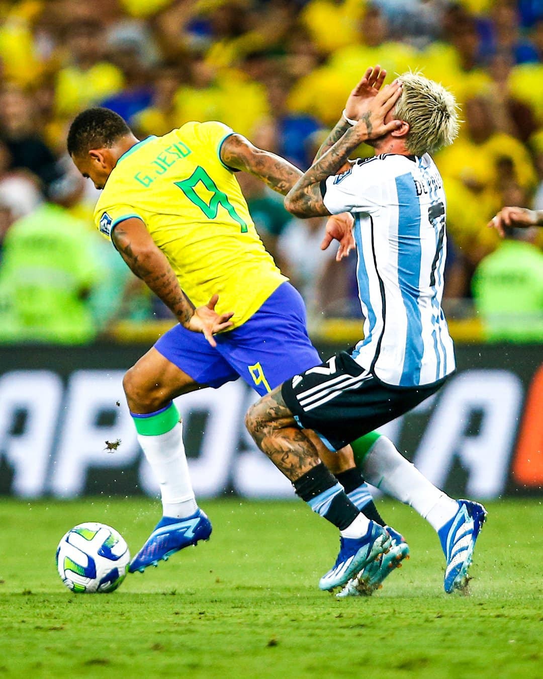 Siêu kinh điển Nam Mỹ: Brazil trắng tay trước Argentina ngay trên sân nhà - Ảnh 3 Siêu kinh điển Nam Mỹ: Brazil trắng tay trước Argentina ngay trên sân nhà - Ảnh 3