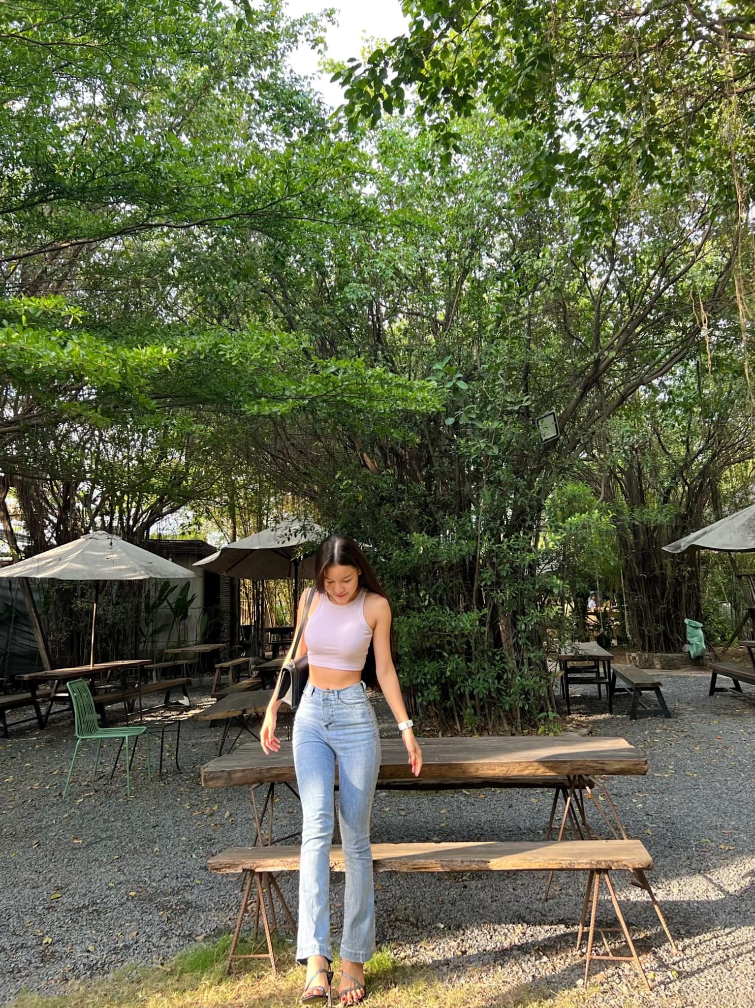 Cô sở hữu vóc dáng cuốn hút, gợi cảm