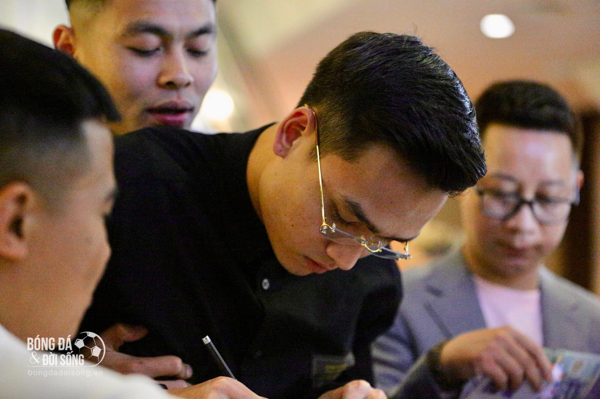 Dàn khách VIP đổ bộ đám cưới Đoàn Văn Hậu - Doãn Hải My - Ảnh 5